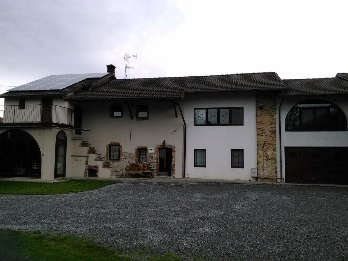 La Meridiana, Monolocale In Cascina Ristrutturata Boves Exterior foto